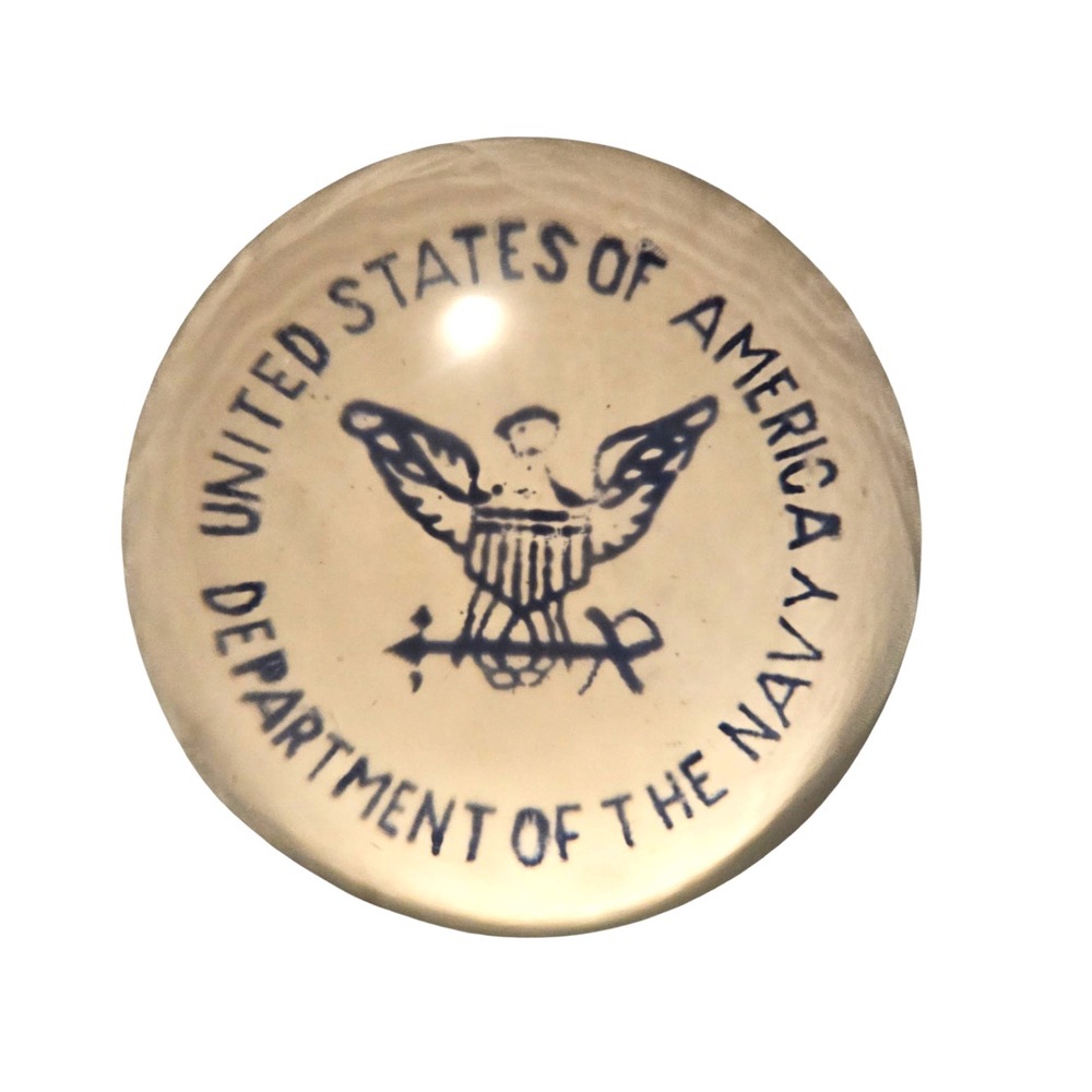 Department Of The Navy US Seal Glass‎ Dome Paperweight Military Commemorative